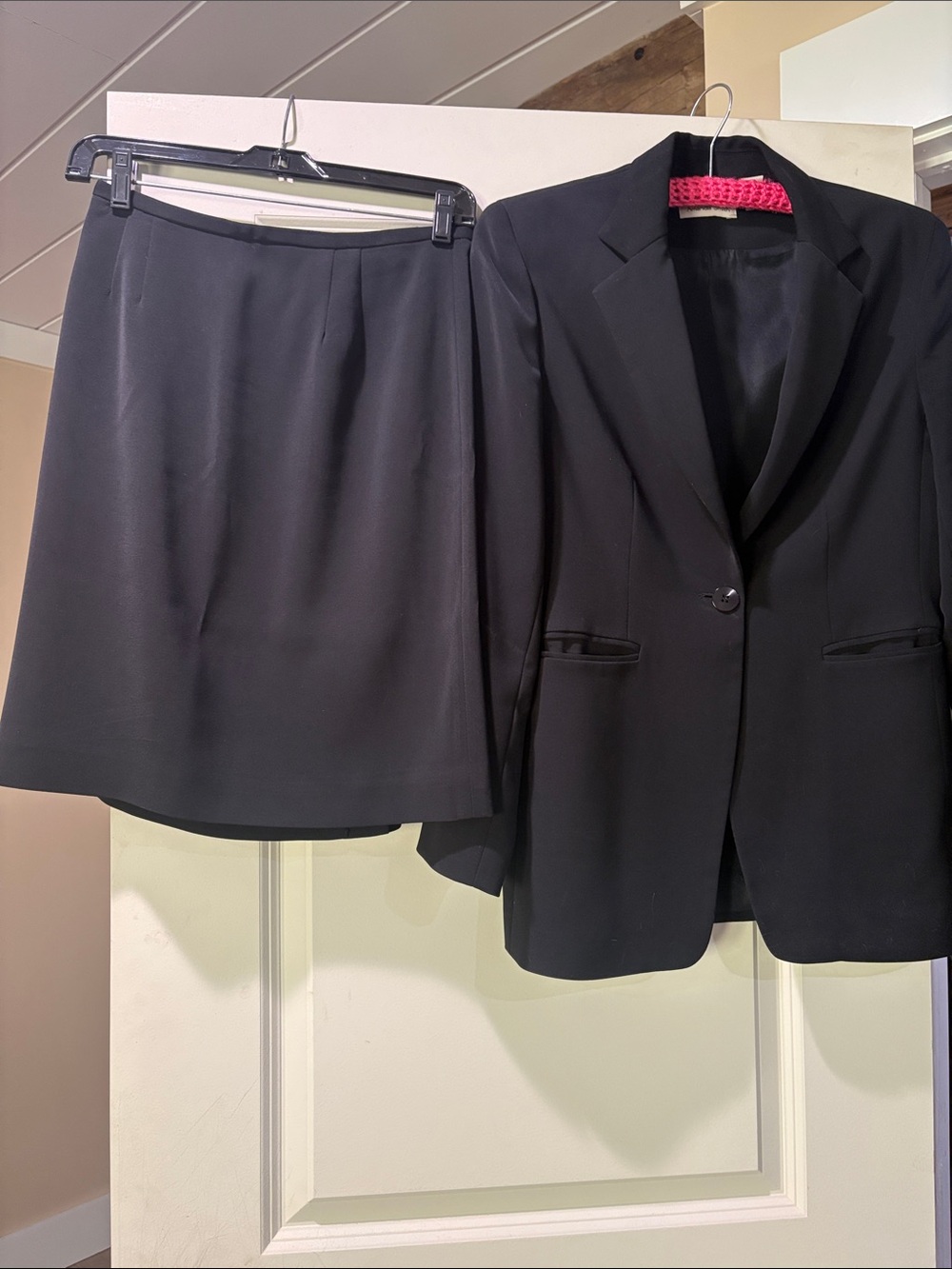 Amanda Smith Black Women's Blazer and Skirt Suit